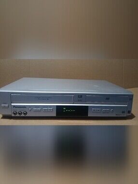 Panasonic Silver DVD/VCR Combo Player PV-D4744S-S No Remote Tested